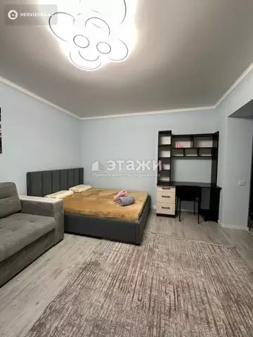 1-комнатная квартира, этаж 3 из 5, 42 м²