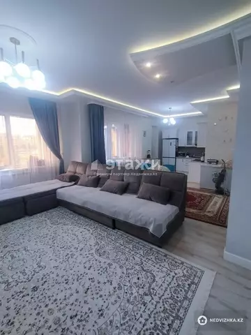 4-комнатная квартира, этаж 3 из 7, 150 м²