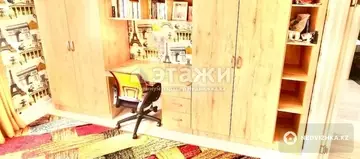 3-комнатная квартира, этаж 9 из 10, 73 м²