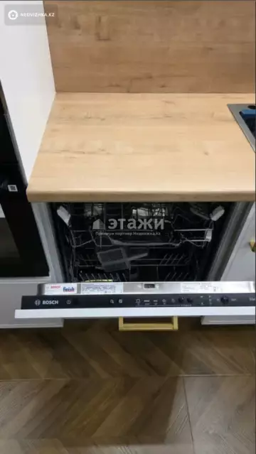 2-комнатная квартира, этаж 18 из 22, 42 м²