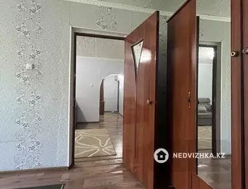 2-комнатная квартира, этаж 4 из 5, 42 м²