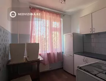 2-комнатная квартира, этаж 4 из 5, 42 м²