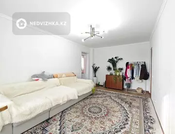 2-комнатная квартира, этаж 4 из 24, 66 м²