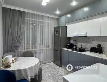 2-комнатная квартира, этаж 7 из 9, 60 м²