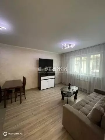 2-комнатная квартира, этаж 3 из 6, 50 м²