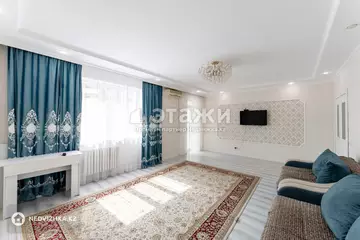 3-комнатная квартира, этаж 6 из 9, 100 м²