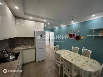 2-комнатная квартира, этаж 4 из 12, 77 м²