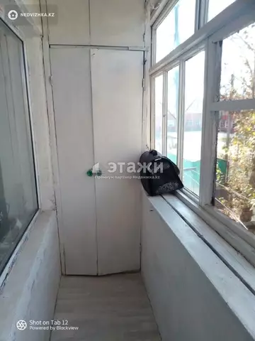 3-комнатная квартира, этаж 2 из 5, 53 м²