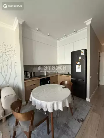 2-комнатная квартира, этаж 11 из 17, 50 м²