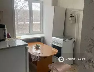 2-комнатная квартира, этаж 2 из 4, 42 м²