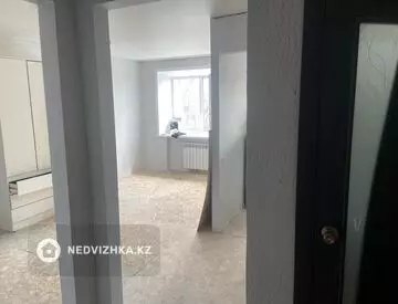 2-комнатная квартира, этаж 2 из 4, 42 м²