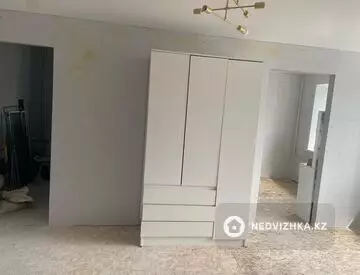 2-комнатная квартира, этаж 2 из 4, 42 м²