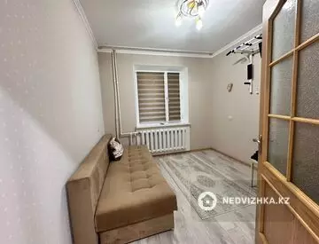 4-комнатная квартира, этаж 2 из 5, 98 м²