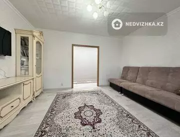 4-комнатная квартира, этаж 2 из 5, 98 м²