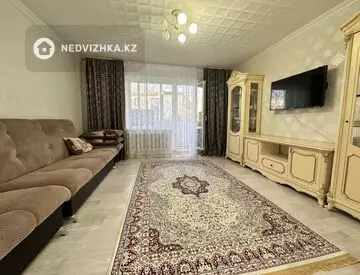 4-комнатная квартира, этаж 2 из 5, 98 м²