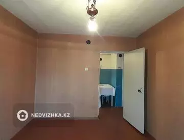 3-комнатная квартира, этаж 4 из 4, 60 м²