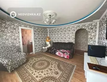 3-комнатная квартира, этаж 5 из 9, 55 м²