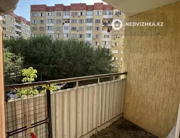 2-комнатная квартира, этаж 3 из 9, 64 м²