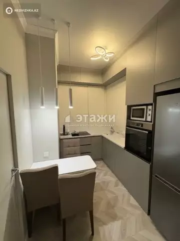 2-комнатная квартира, этаж 13 из 20, 63 м²