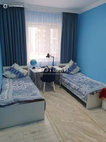 3-комнатная квартира, этаж 5 из 9, 80 м²