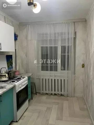 3-комнатная квартира, этаж 1 из 5, 60 м²