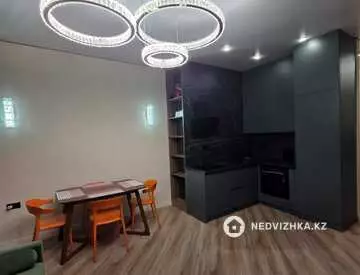 3-комнатная квартира, этаж 16 из 18, 80 м², на длительный срок