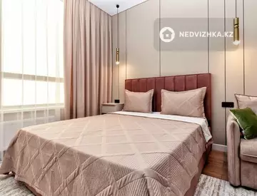 1-комнатная квартира, этаж 11 из 12, 50 м², по часам