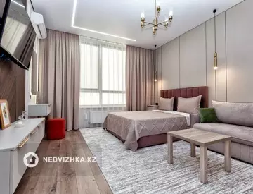1-комнатная квартира, этаж 11 из 12, 50 м², по часам