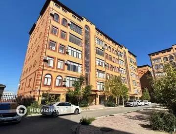 3-комнатная квартира, этаж 3 из 5, 107 м²
