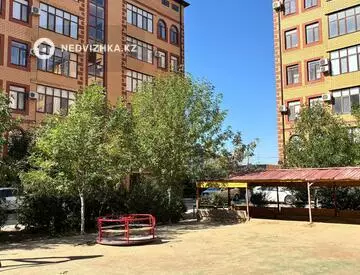 3-комнатная квартира, этаж 3 из 5, 107 м²