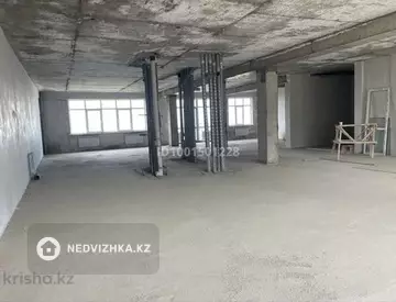 7-комнатная квартира, этаж 6 из 7, 381 м²
