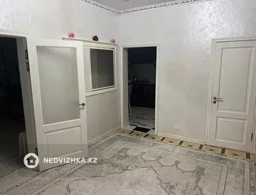 4-комнатный дом, 8 соток, 240 м²