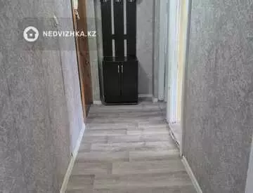 2-комнатная квартира, этаж 2 из 5, 42 м²