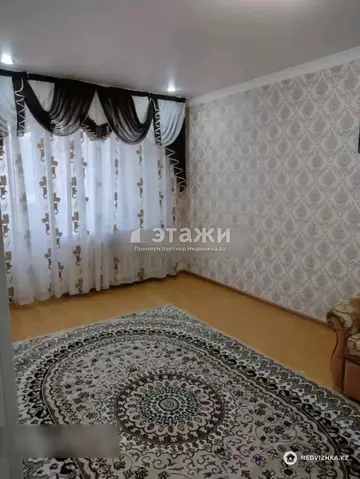 2-комнатная квартира, этаж 2 из 5, 40 м²