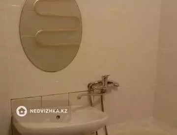 1-комнатная квартира, этаж 4 из 5, 30 м²