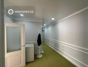 4-комнатная квартира, этаж 1 из 5, 114 м²