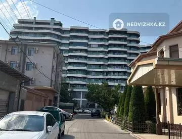 3-комнатная квартира, этаж 8 из 11, 100 м²