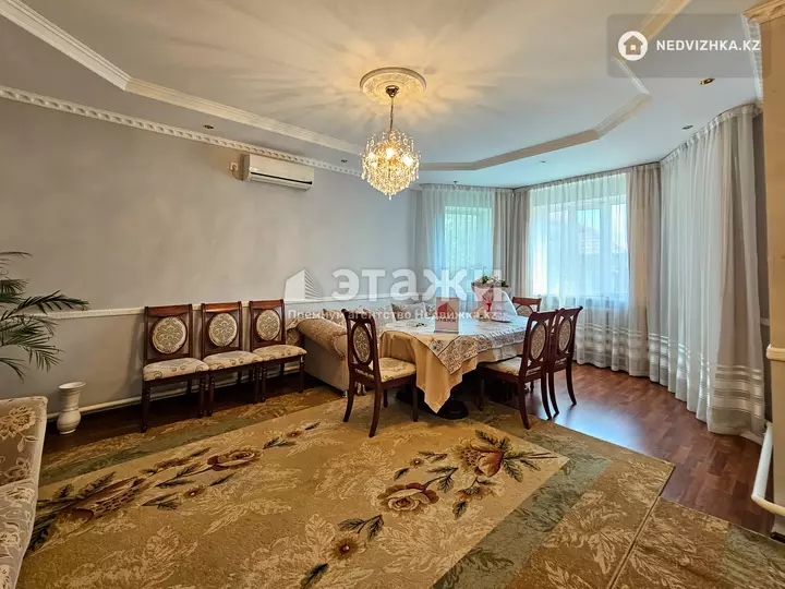 200 м², 5-комнатный дом, 10 соток, 200 м², изображение - 1