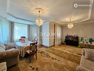 5-комнатный дом, 10 соток, 200 м²