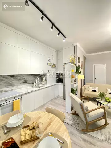 3-комнатная квартира, этаж 2 из 8, 69 м²