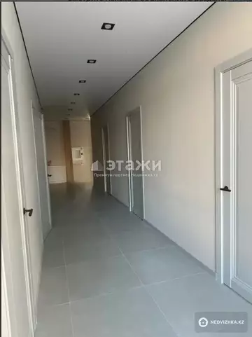 Офисное помещение, этаж 1 из 17, 194 м²