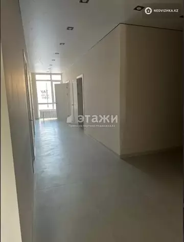 Офисное помещение, этаж 1 из 17, 194 м²