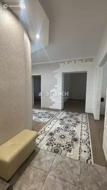 3-комнатная квартира, этаж 2 из 5, 113 м²