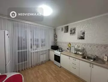 1-комнатная квартира, этаж 4 из 5, 44 м², посуточно