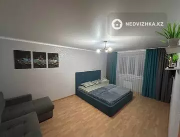 1-комнатная квартира, этаж 4 из 5, 44 м², посуточно