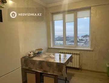 2-комнатная квартира, этаж 3 из 3, 49 м²