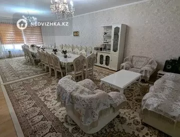 5-комнатный дом, 8 соток, 221 м²
