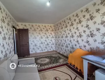 1-комнатная квартира, этаж 4 из 5, 30 м²