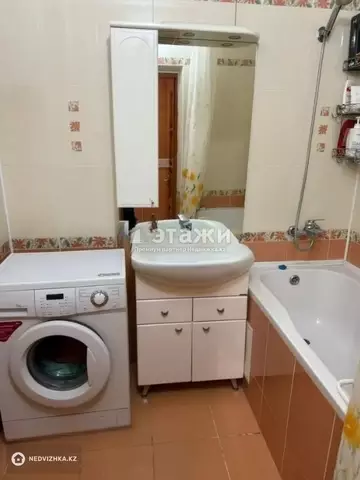 2-комнатная квартира, этаж 4 из 10, 67 м²