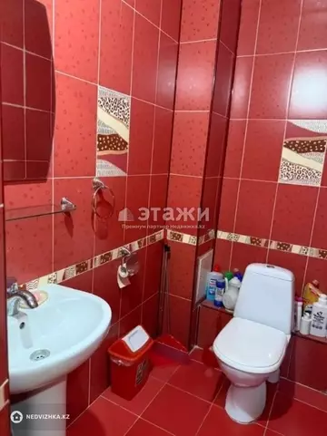 2-комнатная квартира, этаж 4 из 10, 67 м²